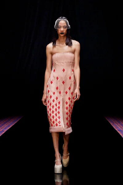 Look 44